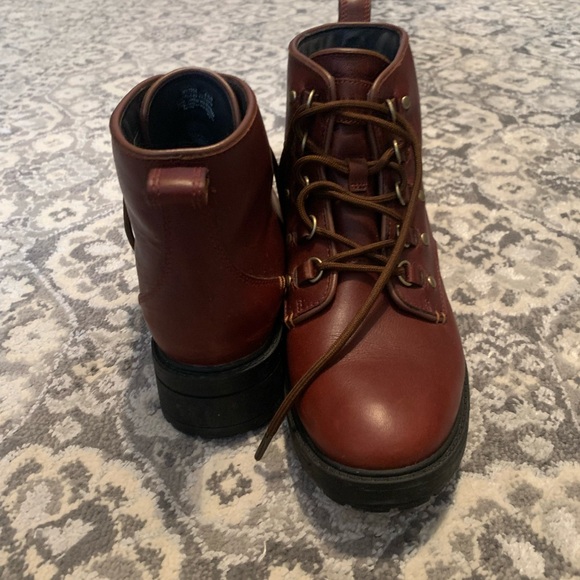 Woman’s Cole Haan Boots - Picture 2 of 3